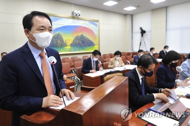 공직자 이해충돌 방지법안 심사 보고하는 성일종 소위원장. /연합뉴스